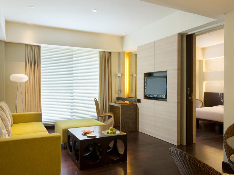 Novotel Golf & Convention Center Hotel 4*