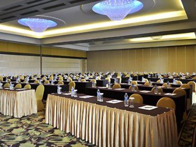 Novotel Golf & Convention Center 4* Manado