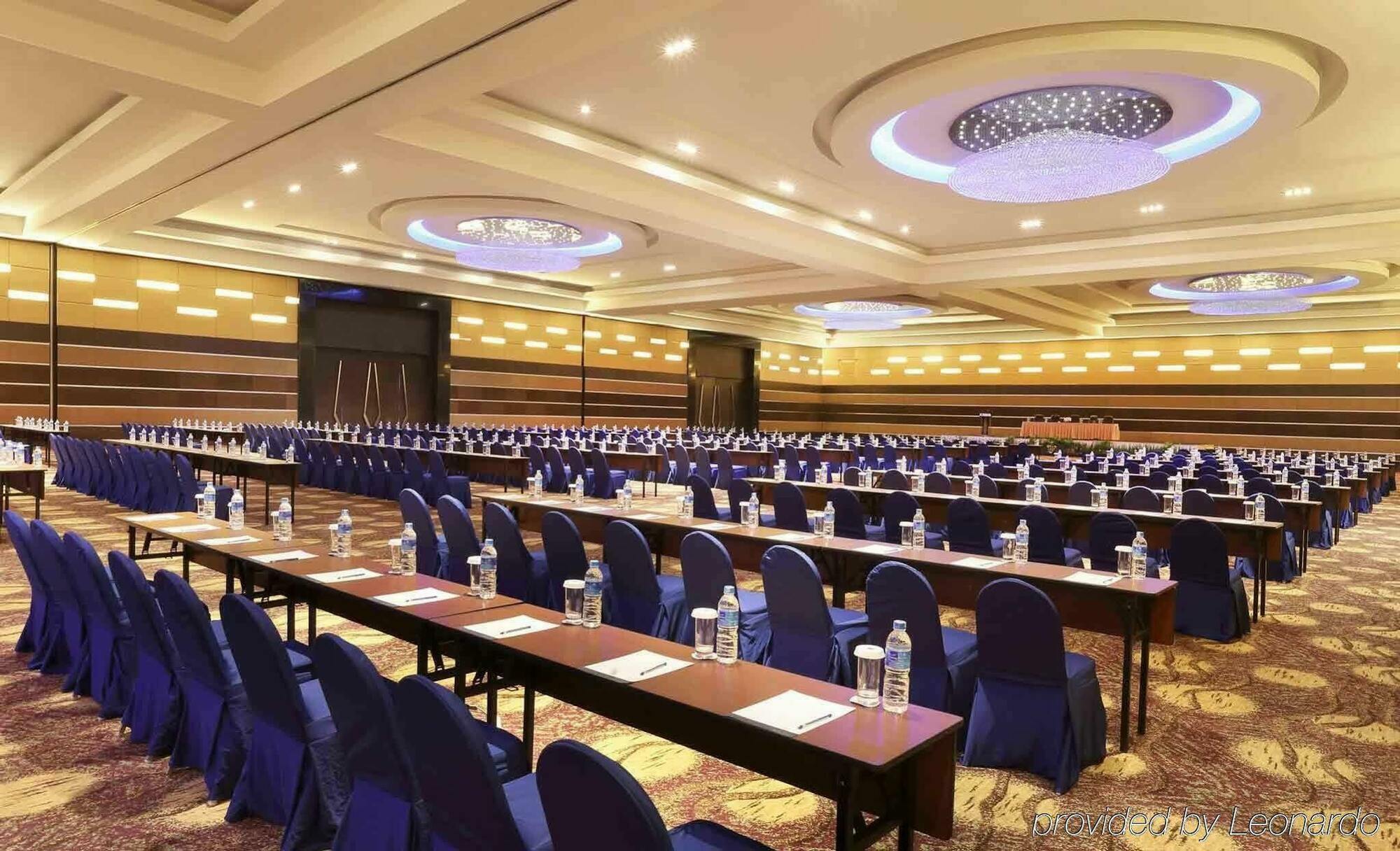 Novotel Golf & Convention Center