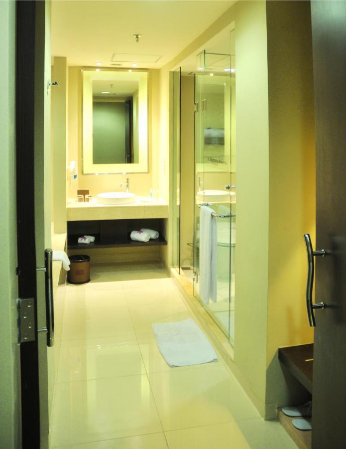 Novotel Golf & Convention Center Hotel