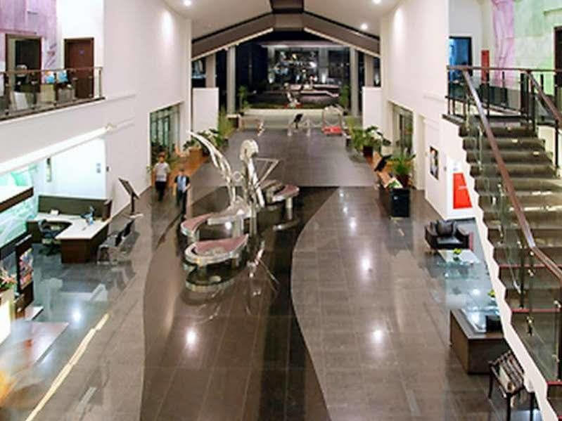 Hotel Novotel Golf & Convention Center 4*